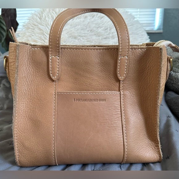 Portland Leather Almond Leather Lola Tote - Picture 2 of 12